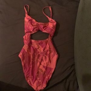 Volcom hawaiian print one piece bathing suit